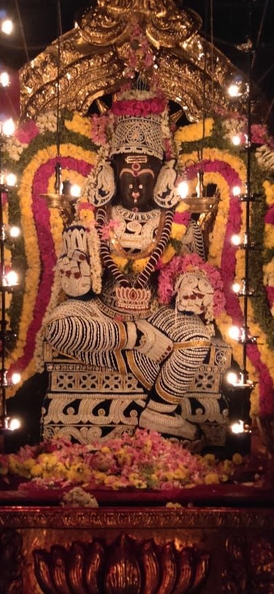 Rig Yajur Atharva Vedas Hymns Explain Electricity.Text